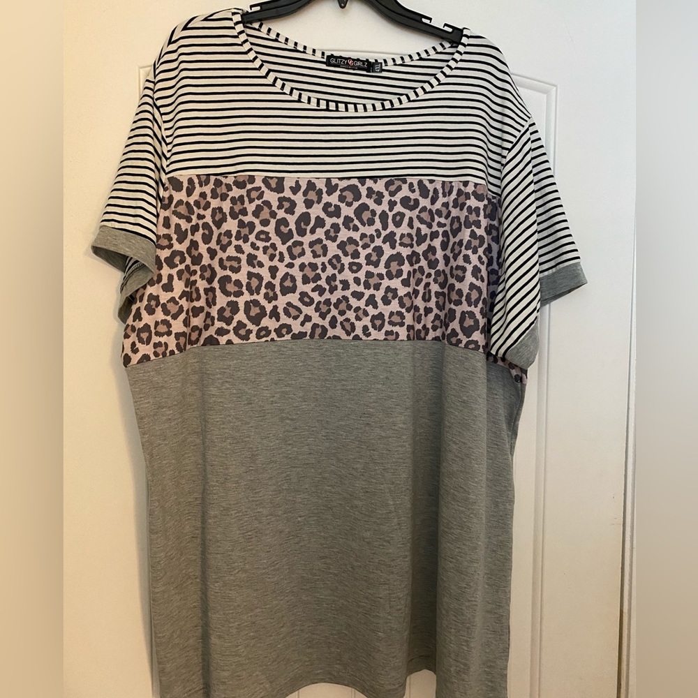 Glitzy Girlz Boutique top